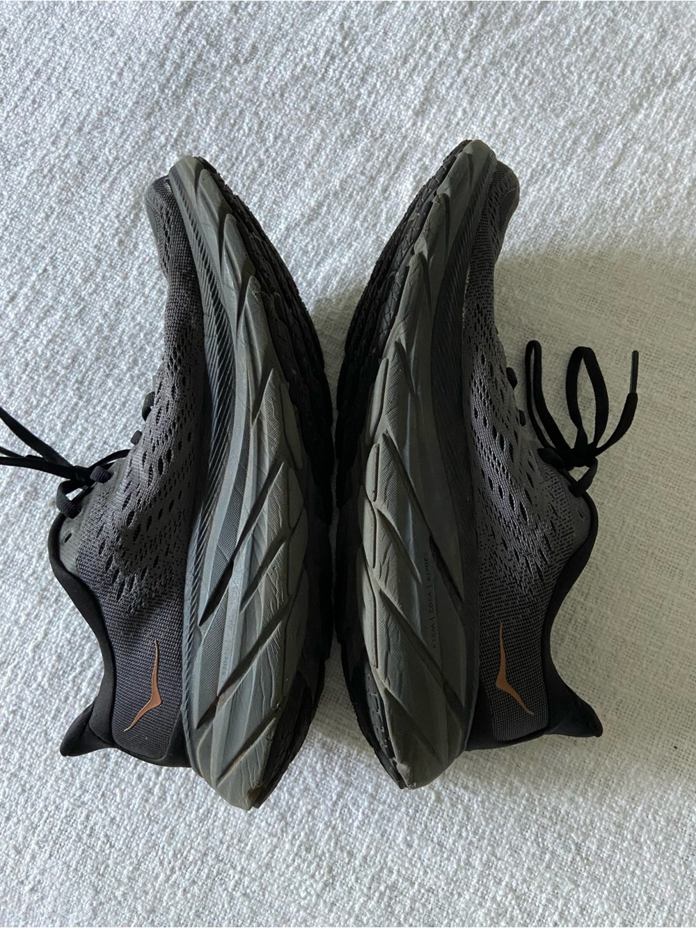 Hoka Clifton 8 Black and Grey Sneakers with Copper Accent Size 9B - Picture 5 of 8